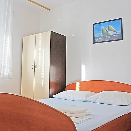 Bougainvillea Guest house