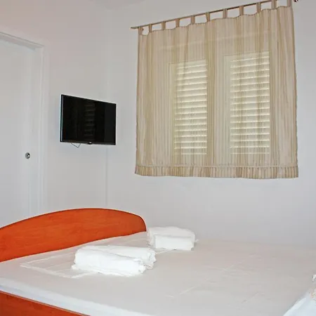 Bougainvillea Guest house Makarska