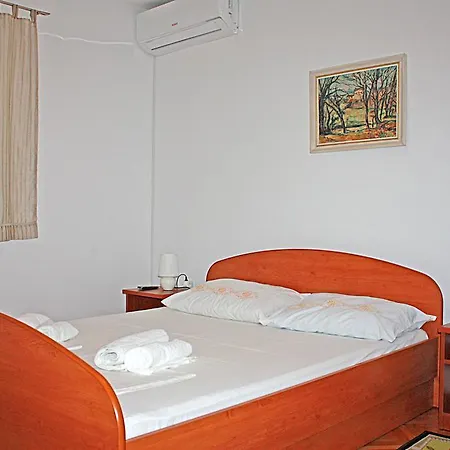 Guest house Bougainvillea Makarska